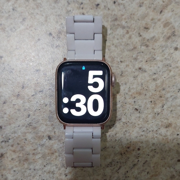 Other - Smartwatch with White Band
